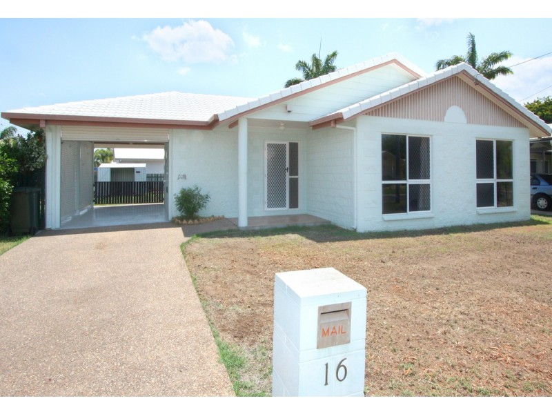16 Chiquita Avenue, Rasmussen QLD 4815