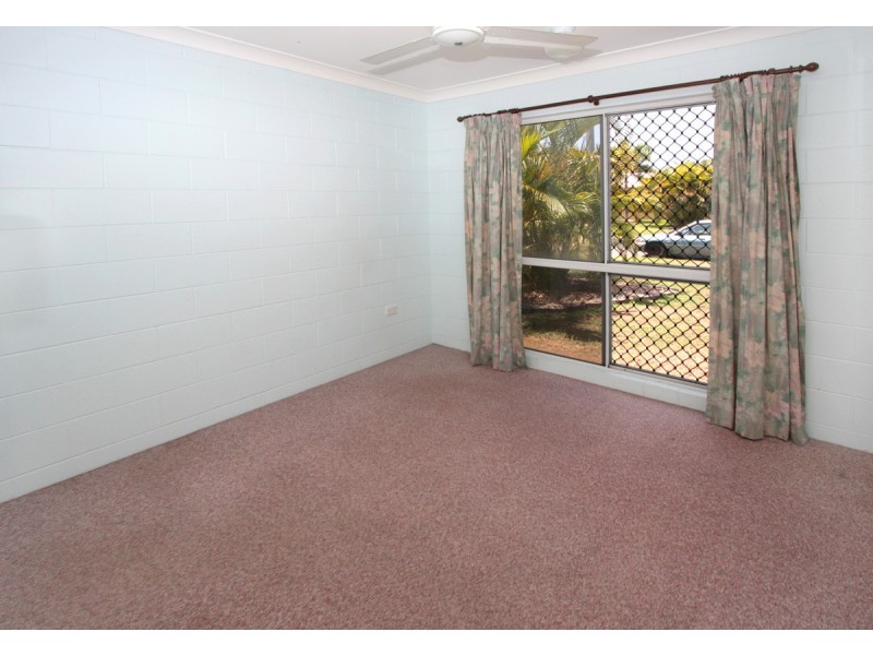 16 Chiquita Avenue, Rasmussen QLD 4815