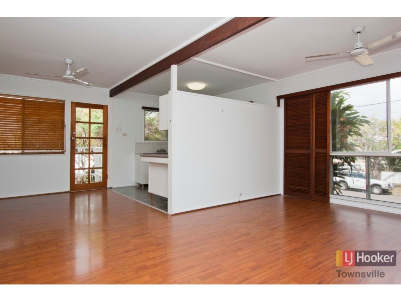 42 Wackett Street, Pallarenda QLD 4810