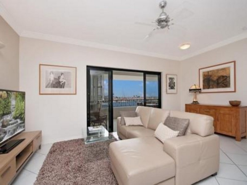 14/16 Sir Leslie Thiess Drive, Townsville City QLD 4810