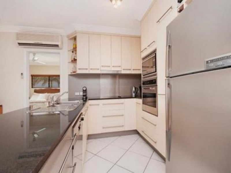 14/16 Sir Leslie Thiess Drive, Townsville City QLD 4810