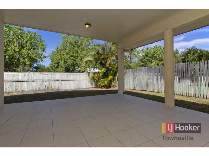 9 Burbank Way, Kirwan QLD 4817