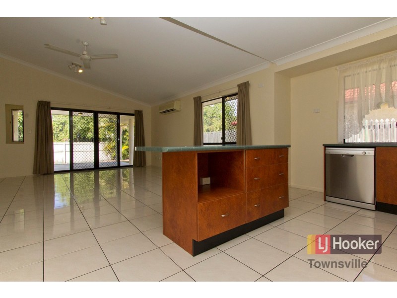 9 Burbank Way, Kirwan QLD 4817