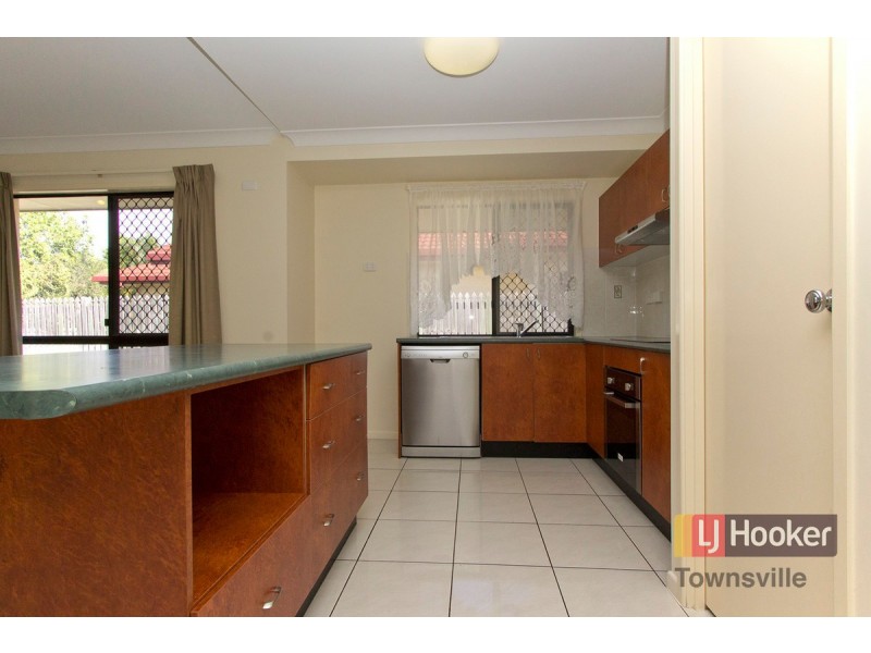 9 Burbank Way, Kirwan QLD 4817