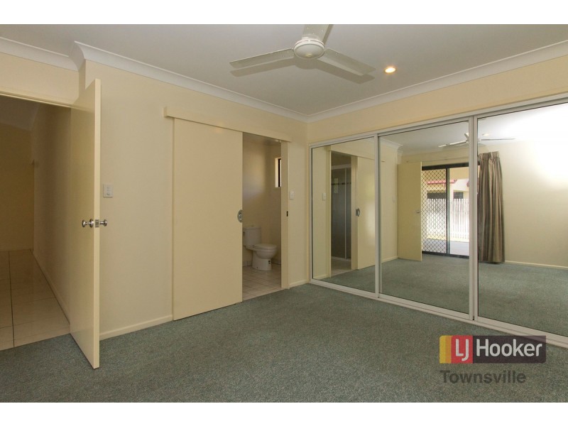 9 Burbank Way, Kirwan QLD 4817