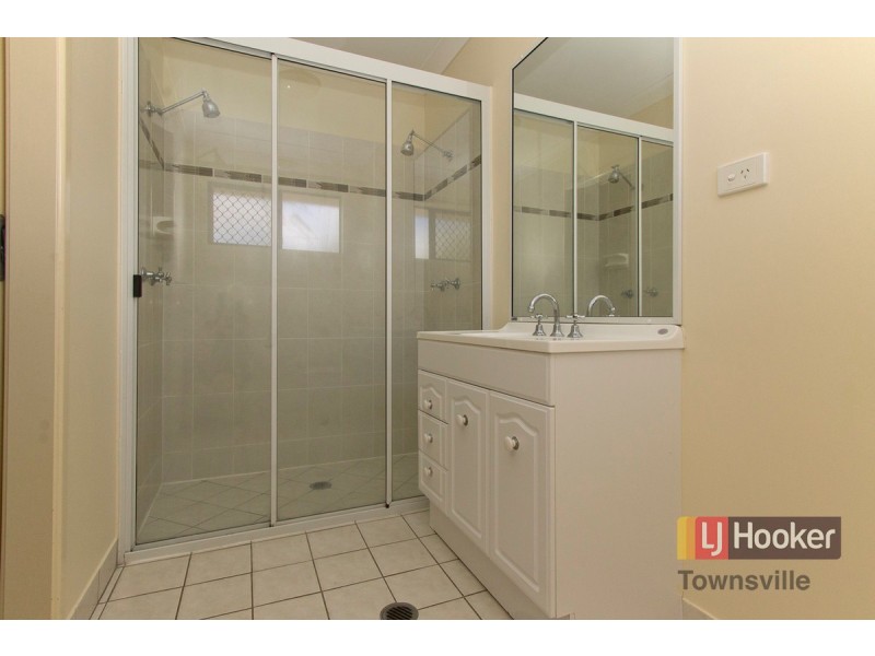 9 Burbank Way, Kirwan QLD 4817