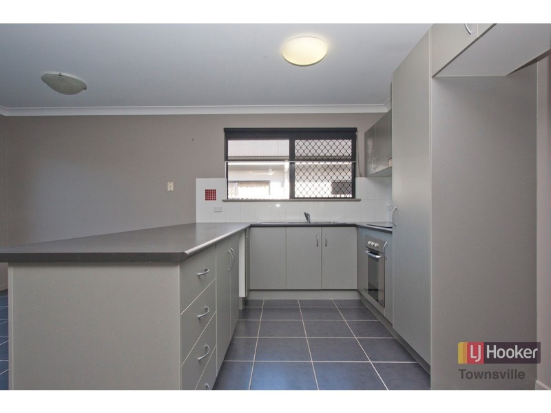 12 Redgum Court, Mount Louisa QLD 4814