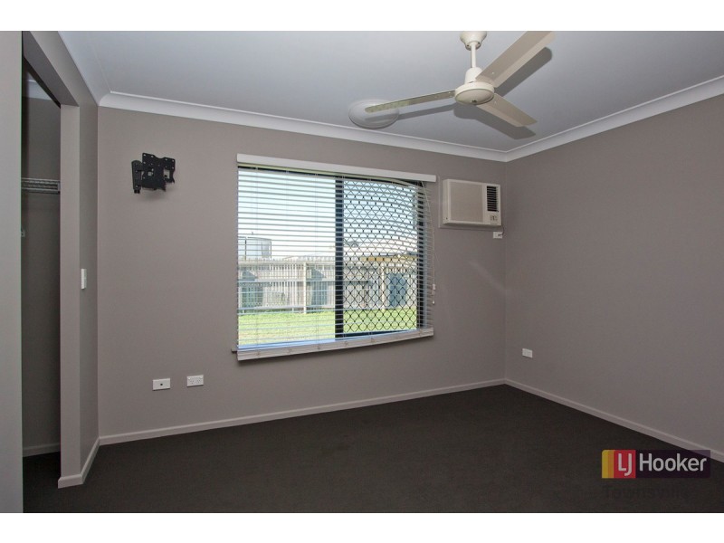 12 Redgum Court, Mount Louisa QLD 4814