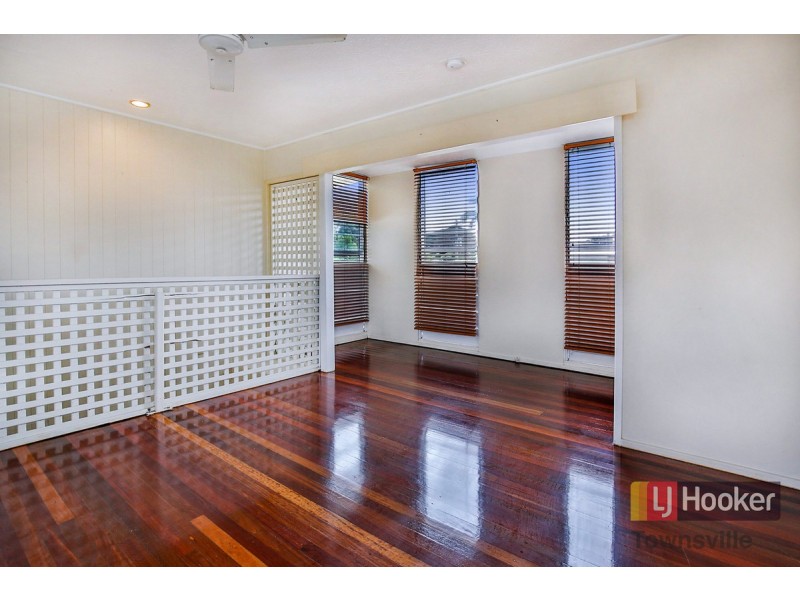 19 Bryant Street, Cranbrook QLD 4814