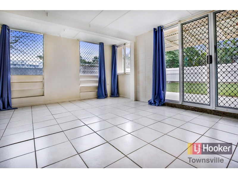 19 Bryant Street, Cranbrook QLD 4814