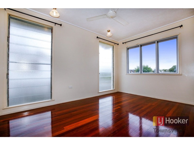 19 Bryant Street, Cranbrook QLD 4814