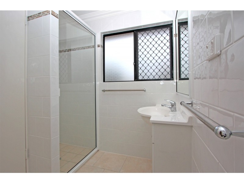 1/25 Surrey Street, Hyde Park QLD 4812