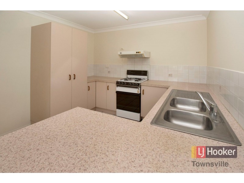 4/3 Campbell Street, Hermit Park QLD 4812
