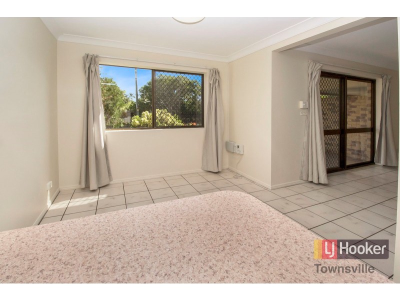 4/3 Campbell Street, Hermit Park QLD 4812