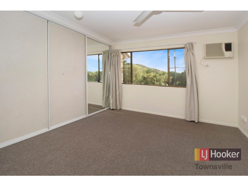 4/3 Campbell Street, Hermit Park QLD 4812