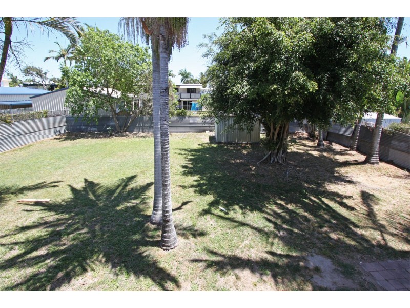 21 Weaver Street, Heatley QLD 4814