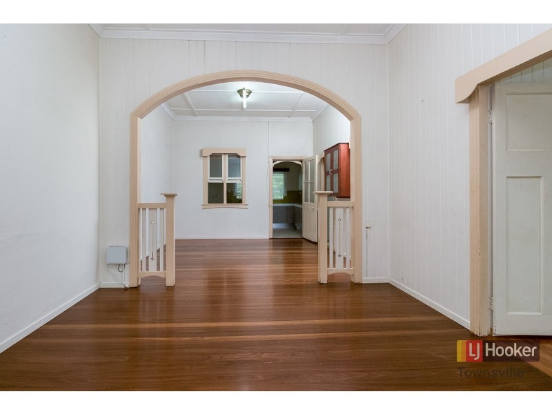 2/17 Somer Street, Hyde Park QLD 4812