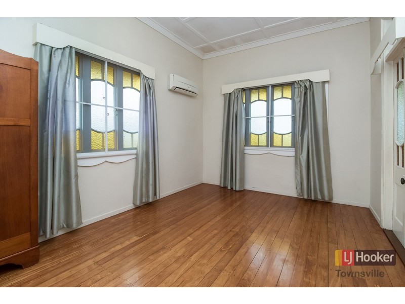 2/17 Somer Street, Hyde Park QLD 4812