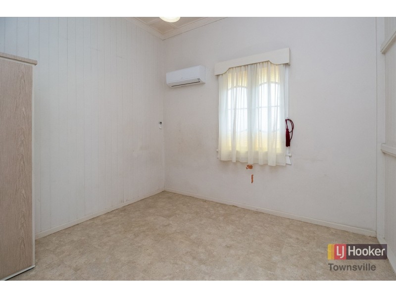 2/17 Somer Street, Hyde Park QLD 4812