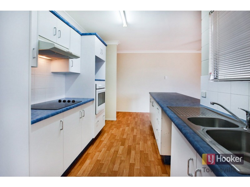 237 Pinnacle Drive, Rasmussen QLD 4815