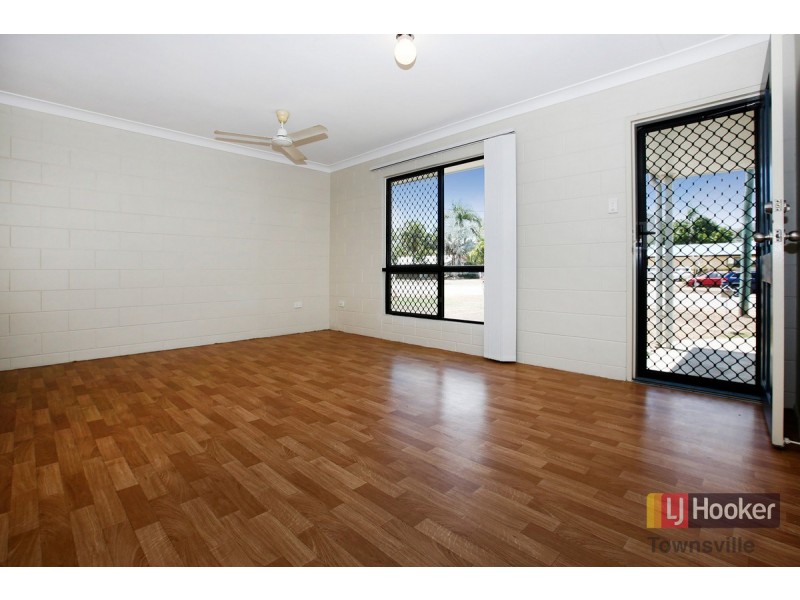 237 Pinnacle Drive, Rasmussen QLD 4815