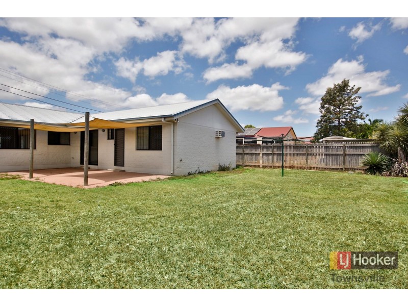 237 Pinnacle Drive, Rasmussen QLD 4815