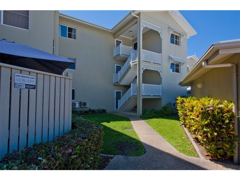 10/12-14 Martinez Avenue, The Lakes, West End QLD 4810