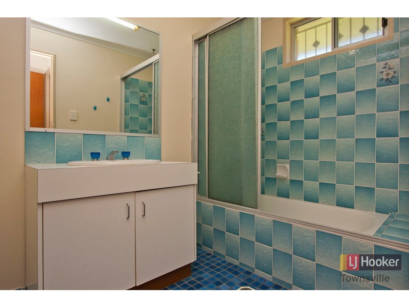 16 Brookhurst Avenue, Kirwan QLD 4817
