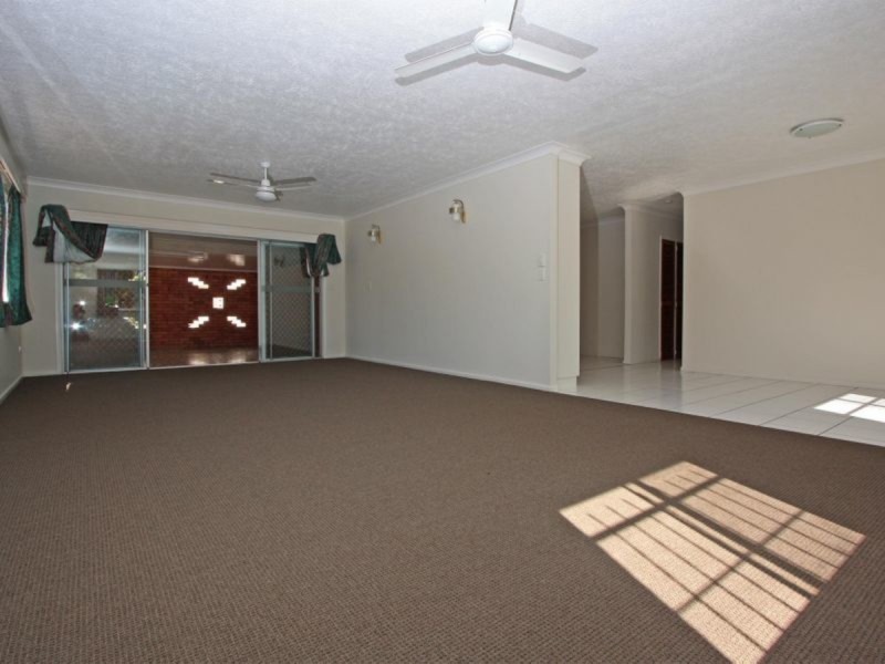 13 Canara Street, Cranbrook QLD 4814