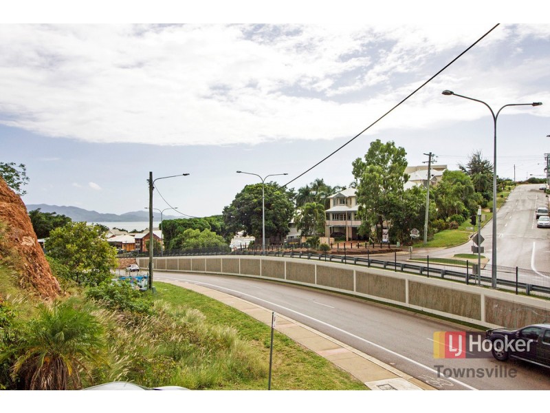 3/2 Oxley Street, Townsville City QLD 4810