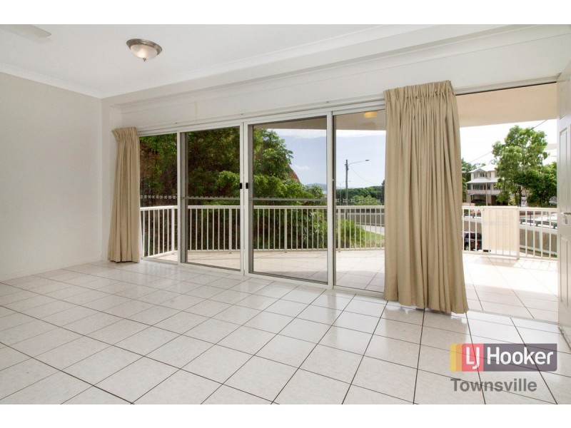 3/2 Oxley Street, Townsville City QLD 4810