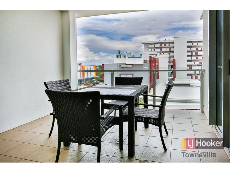 504/3 Kingsway Place, Townsville City QLD 4810