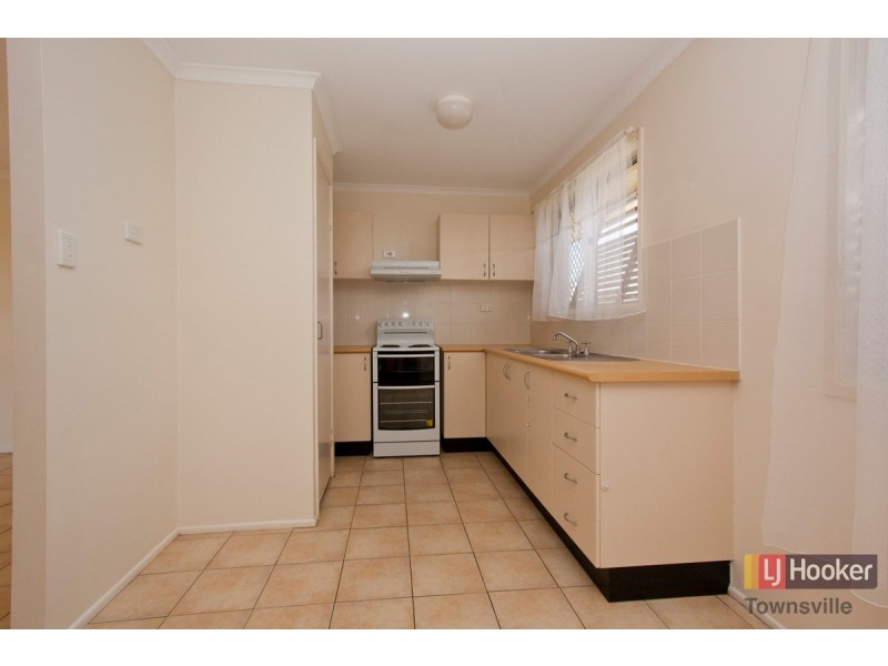 25 Geoffrey Court, Rasmussen QLD 4815