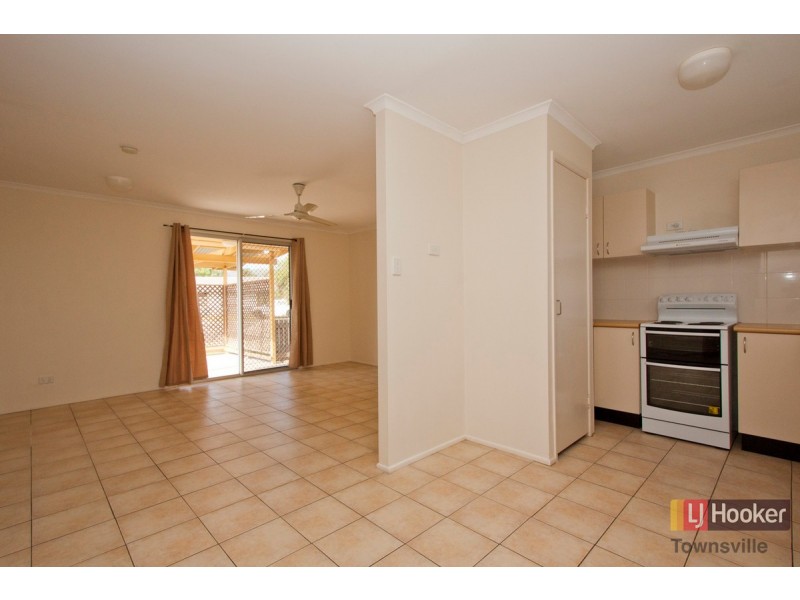 25 Geoffrey Court, Rasmussen QLD 4815