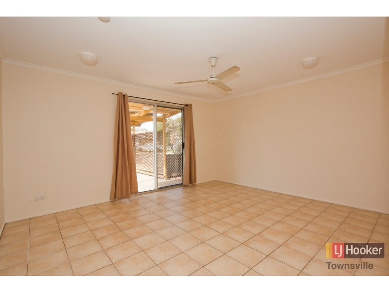 25 Geoffrey Court, Rasmussen QLD 4815