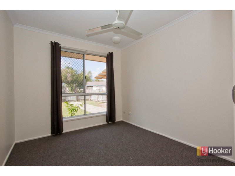 25 Geoffrey Court, Rasmussen QLD 4815