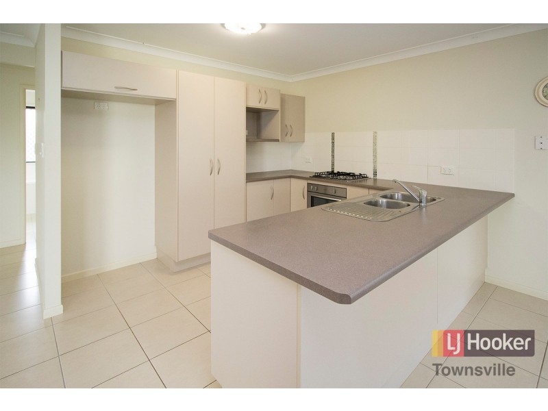33 Innes Drive, Deeragun QLD 4818