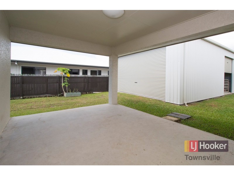 33 Innes Drive, Deeragun QLD 4818