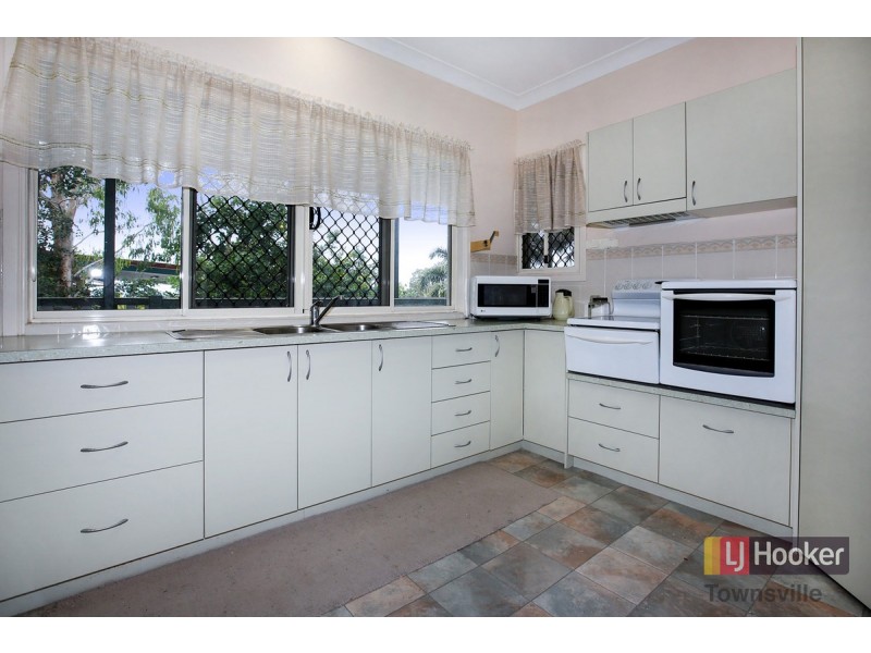 16 Bullock Street, Wulguru QLD 4811