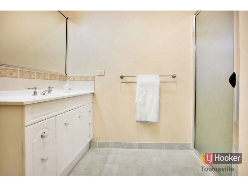 16 Bullock Street, Wulguru QLD 4811
