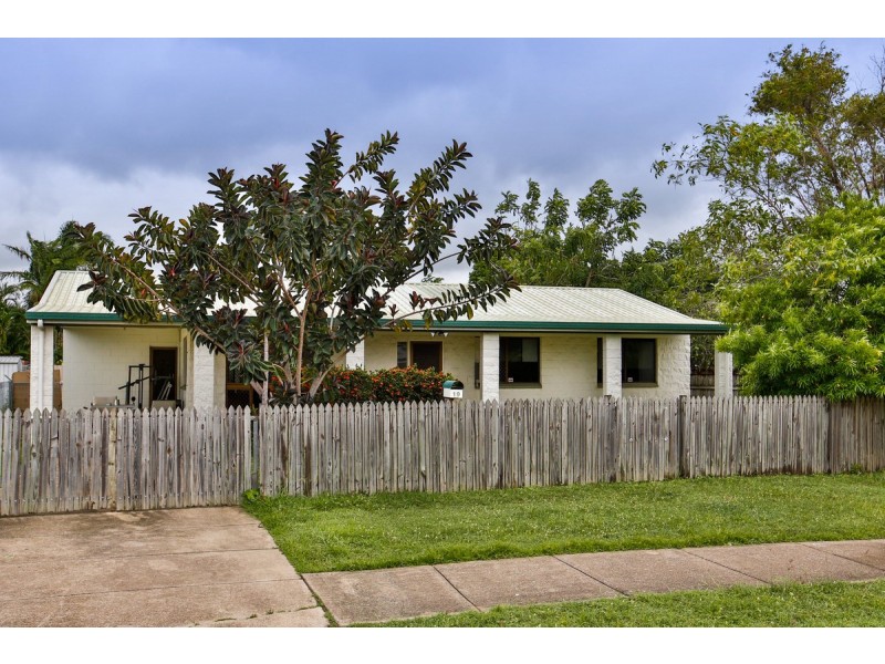 19 Glenrock Drive, Rasmussen QLD 4815