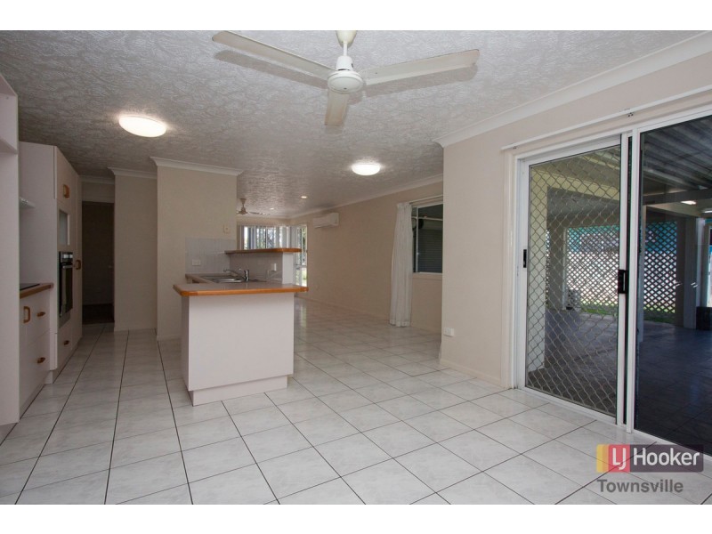 13 Avon Avenue, Kirwan QLD 4817