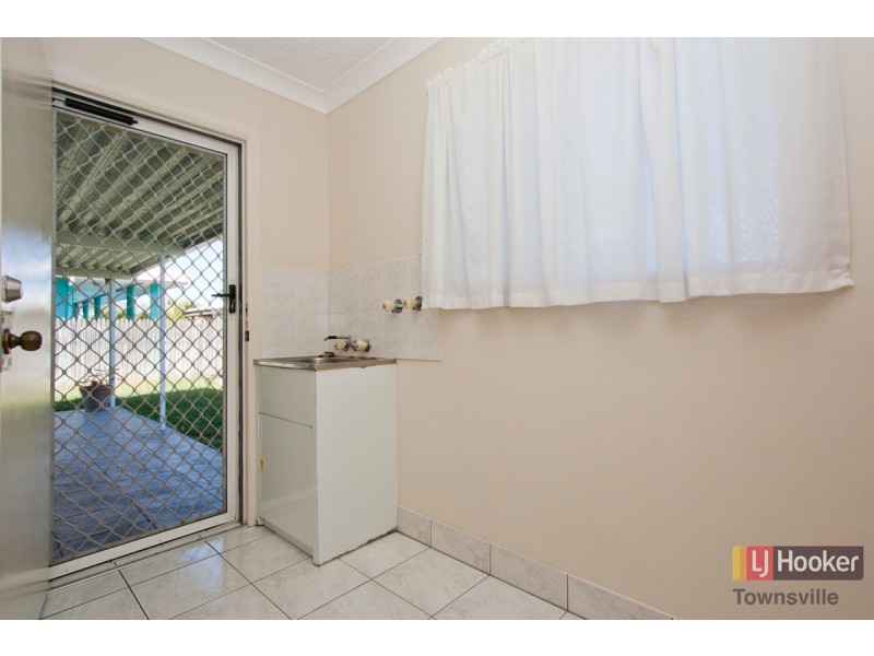 13 Avon Avenue, Kirwan QLD 4817