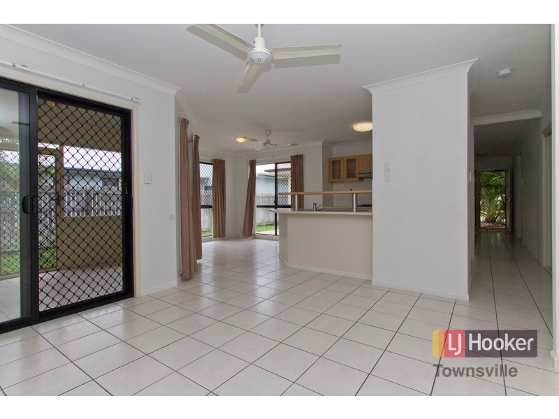 8 Concord Crescent, Kirwan QLD 4817