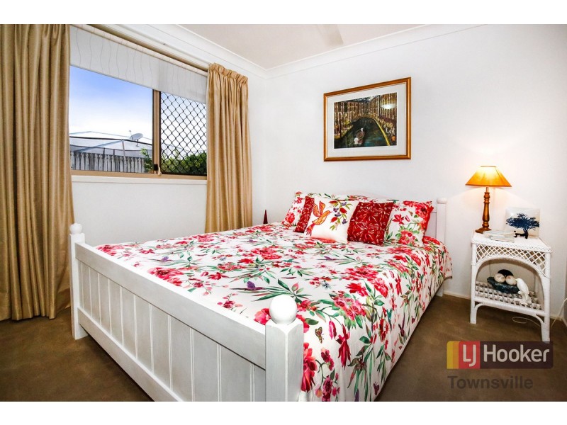 42 Wallace Circuit, Kirwan QLD 4817
