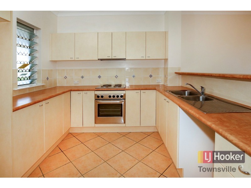 21/24-28 Martinez Avenue, West End QLD 4810