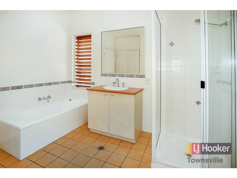 21/24-28 Martinez Avenue, West End QLD 4810