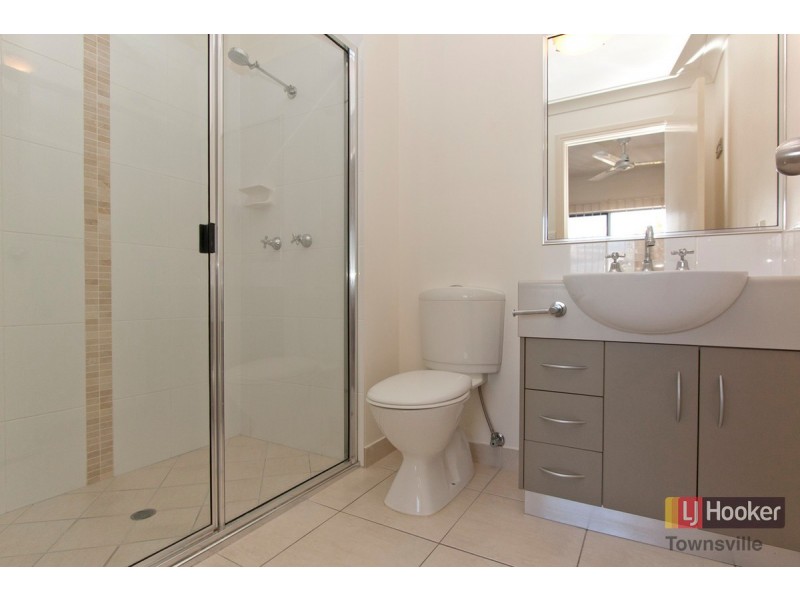 20/13 Albert Street, Cranbrook QLD 4814