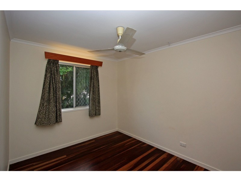 17 Lavarack Street, Mount Louisa QLD 4814