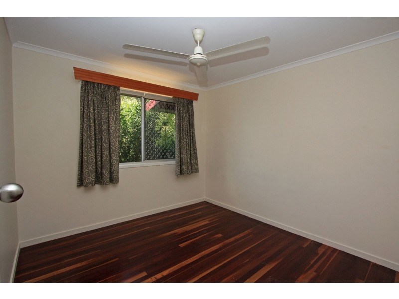 17 Lavarack Street, Mount Louisa QLD 4814